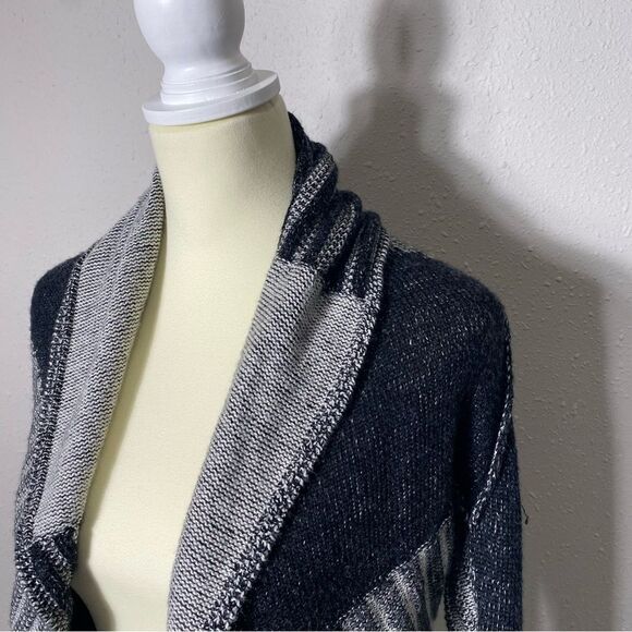 Cabi Black & Gray Shawl Collar Drapped Open Front Knit Cardigan Women's Medium - Picture 9 of 13